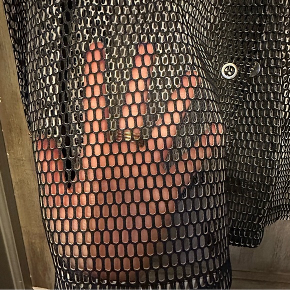 Neoity Mesh Button-up Top - Picture 3 of 4